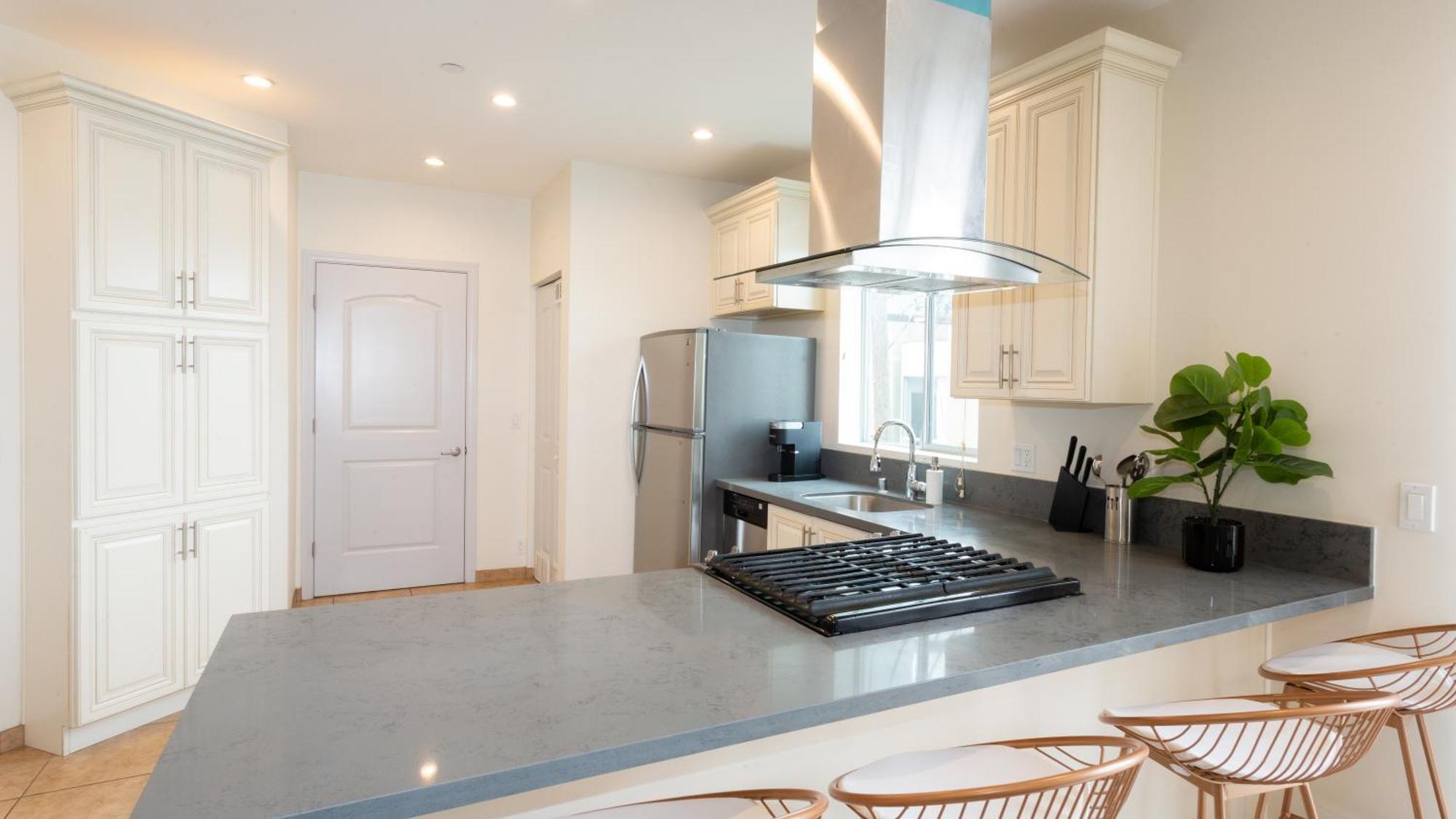 Apartahotel Three-bedroom Hollywood *